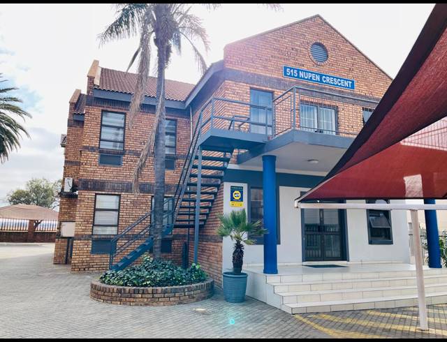 450M² OFFICE FOR SALE IN HALFWAY HOUSE